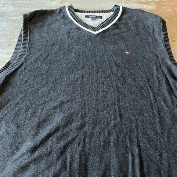 T. H. Black vest  XL - Picture 1 of 4